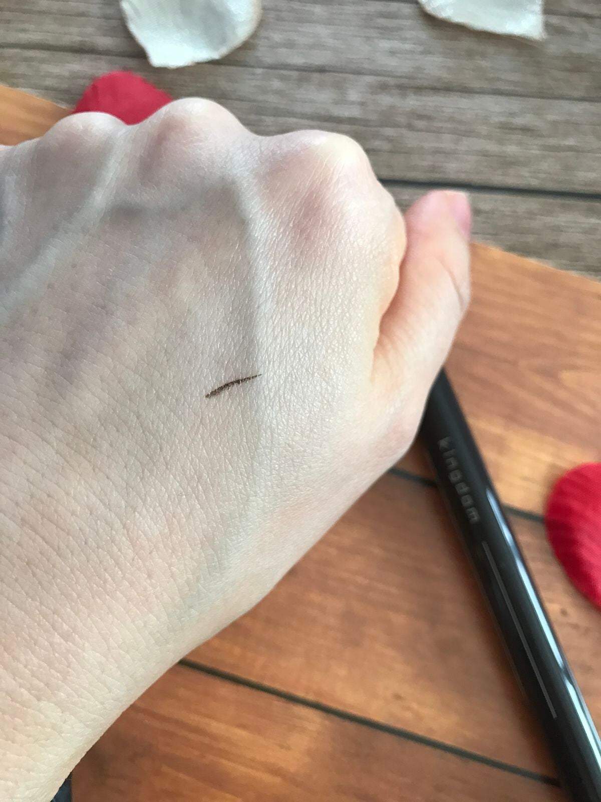 キングダム リキッドアイライナーR1/キングダム/リキッドアイライナーを使ったクチコミ(1枚目)