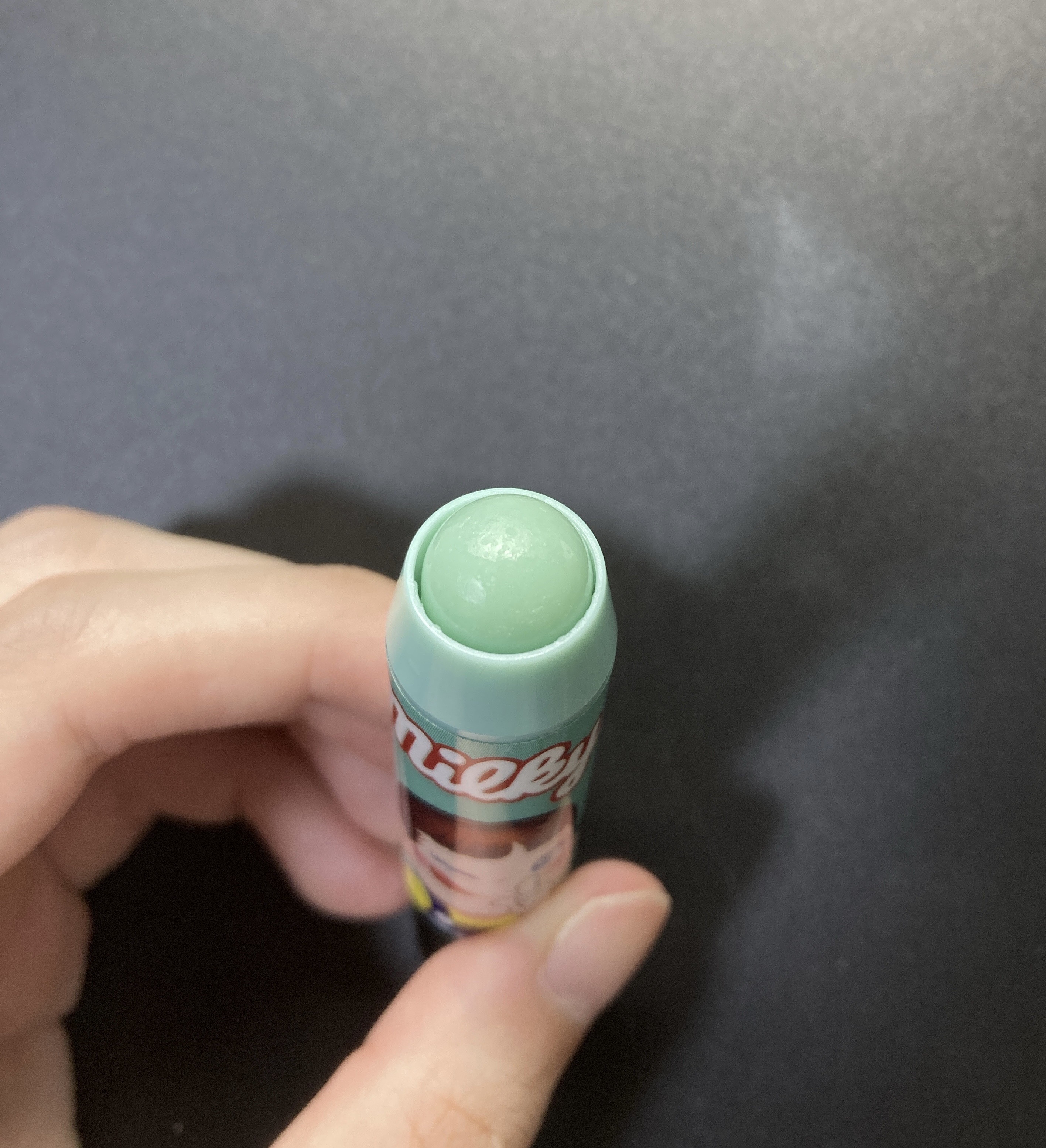 レブロン キス シュガー スクラブ 122  ミルキーミント＜限定品＞/REVLON/リップスクラブを使ったクチコミ（3枚目）