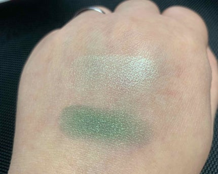 ツイン カラー アイシャドウ 84 グリーン系/ちふれ/アイシャドウパレットを使ったクチコミ(2枚目)