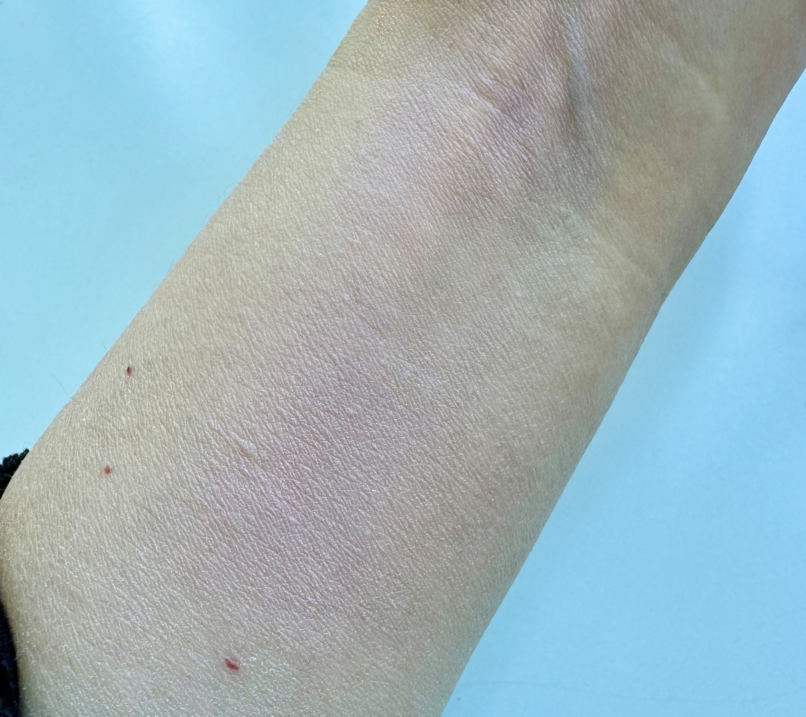 ハートポップブラッシャー オーロラシャンデリア/ETUDE/パウダーチークを使ったクチコミ（3枚目）