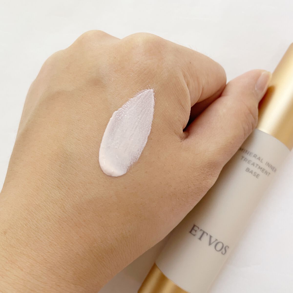 ミネラルインナートリートメントベース/エトヴォス/化粧下地を使ったクチコミ(4枚目)