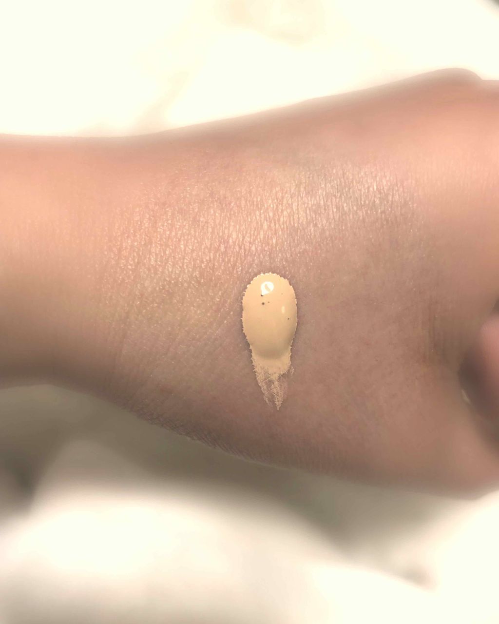 リクイド ファンデーション/レ・メルヴェイユーズ ラデュレ/リキッドファンデーションを使ったクチコミ(3枚目)