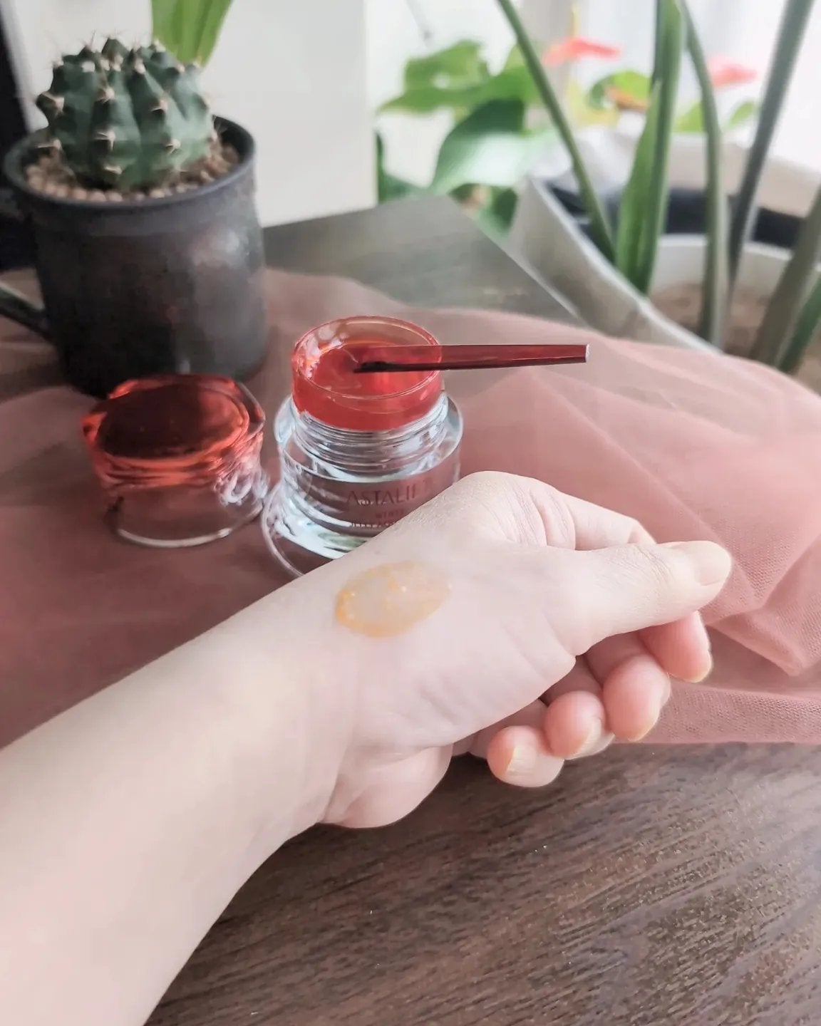 アスタリフト ホワイト ジェリー アクアリスタ/アスタリフト/美容液を使ったクチコミ(4枚目)