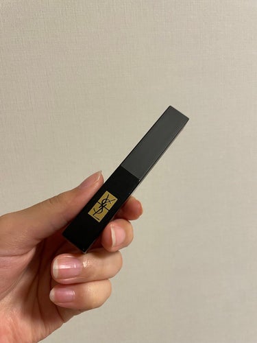 YVES SAINT LAURENT BEAUTE　ルージュ ピュールクチュール ザ スリム ベルベットラディカル　No.305　オレンジ サージ

こちらも最近お馴染みのシアーマット系のリップスティッ