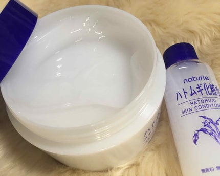 ハトムギ保湿ジェル(ナチュリエ スキンコンディショニングジェル)/ナチュリエ/美容液を使ったクチコミ(3枚目)
