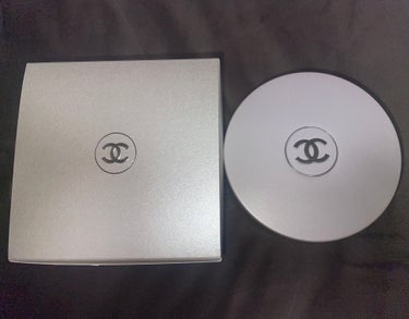 CHANEL チャンス クリーム サテンのクチコミ「♡CHANEL
チャンス クリーム サテン

デパコスのボディクリームが好きすぎるので最近のお.....」（2枚目）