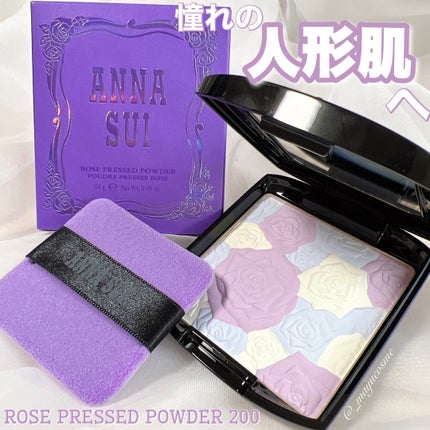 ANNA SUI ローズ プレスト パウダーのクチコミ「ローズ香るプレストパウダーで憧れの人形肌へ🥀♡
ーーーーーーーーーーーーーーー
ANNASUI.....」(1枚目)