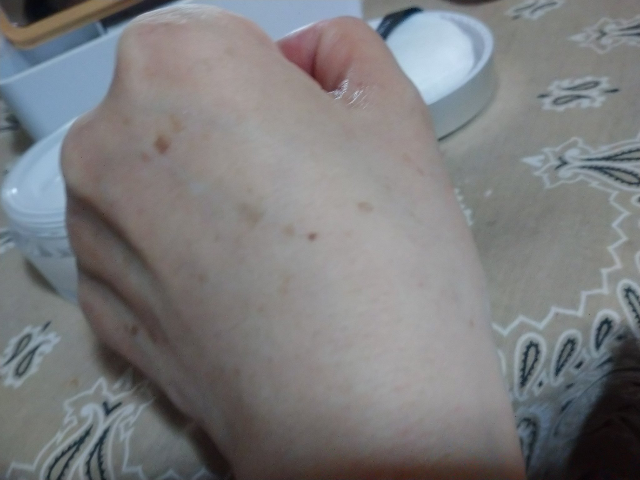 ZEESEA 「ゼロ」粉感皮脂コントロールルースパウダー J00 モイスチャー水パウダー/ZEESEA/ルースパウダーを使ったクチコミ（2枚目）