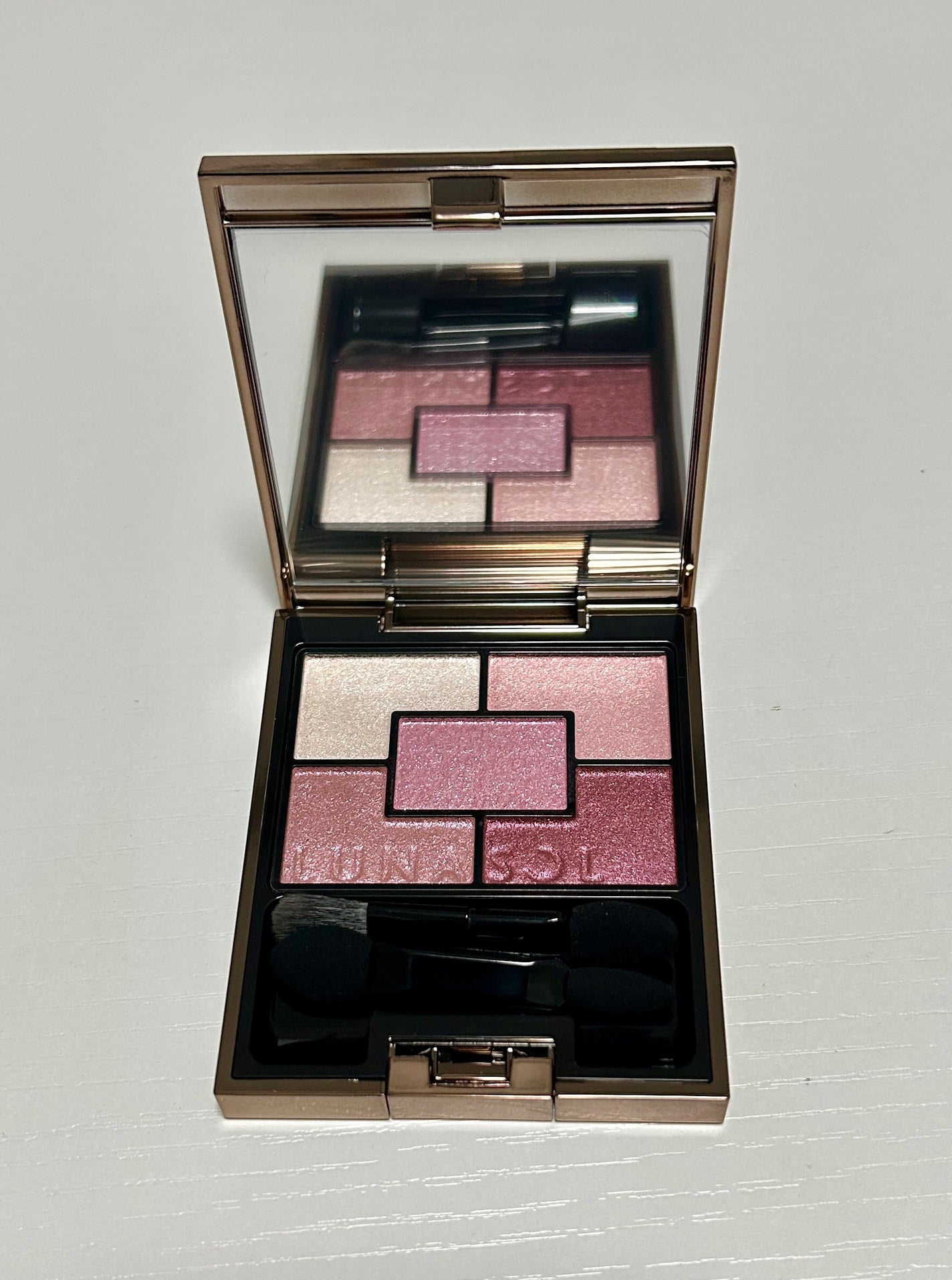 ジェミネイトアイズ N/LUNASOL/アイシャドウパレットを使ったクチコミ(1枚目)