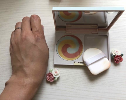 カラーブレンドグローファンデーション/ディエム クルール/クリーム・エマルジョンファンデーションを使ったクチコミ(4枚目)