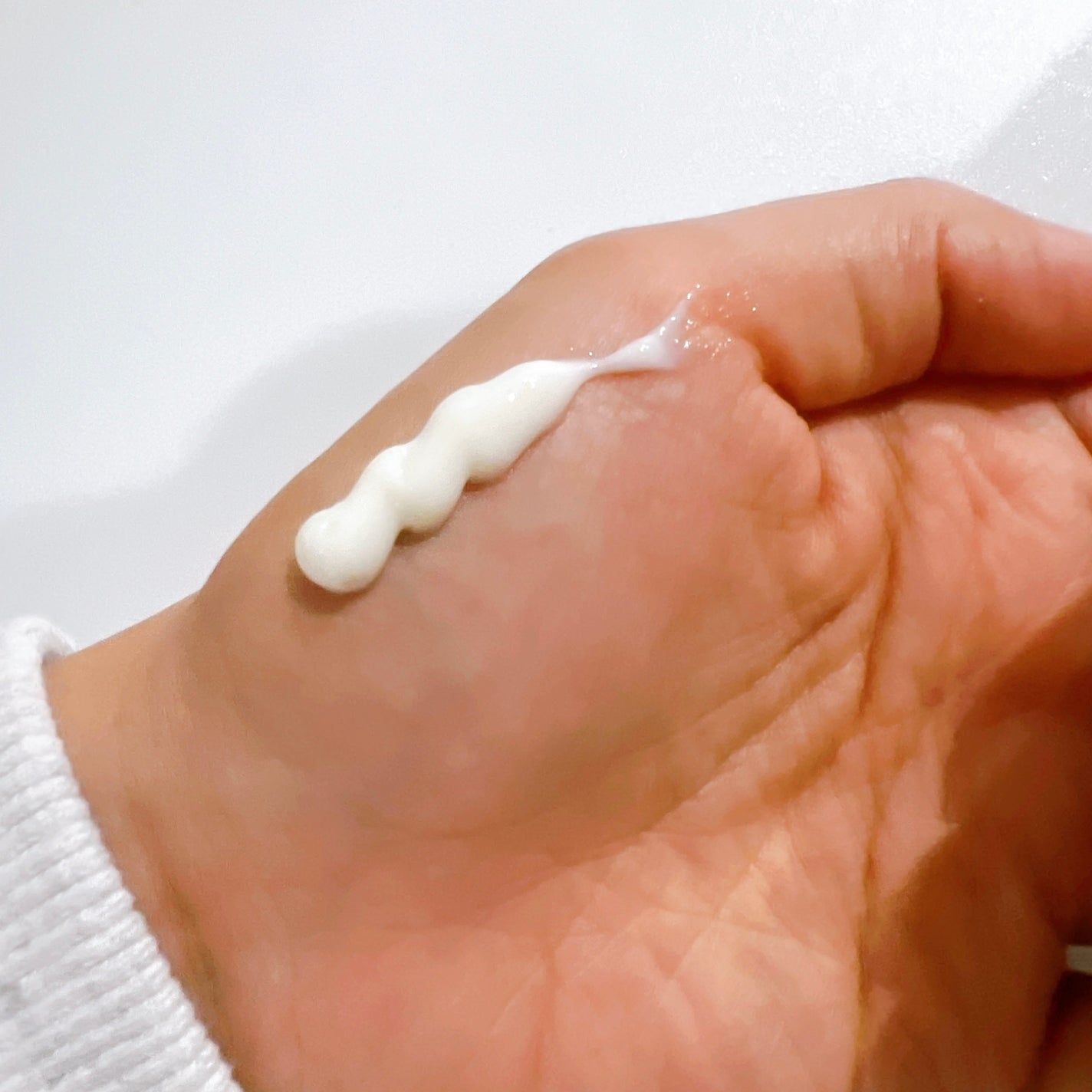 フォーザエフ 薬用 リンクルクリア ハンド UV モイスト/ナリスアップ/ハンドクリームを使ったクチコミ(3枚目)