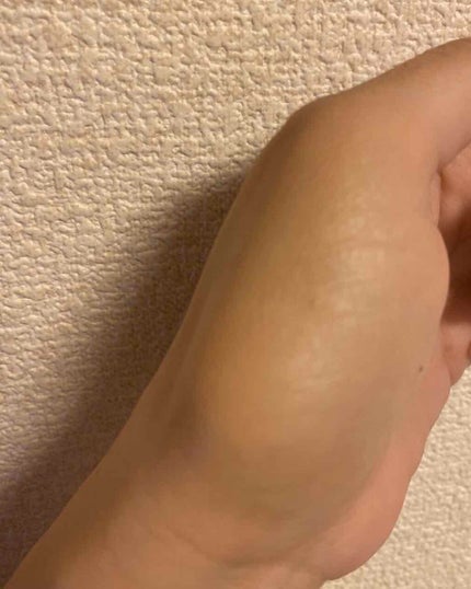 シェイド アンド イルミネイト ソフト ラディアンス ファンデーション SPF 50/TOM FORD BEAUTY/リキッドファンデーションを使ったクチコミ(4枚目)