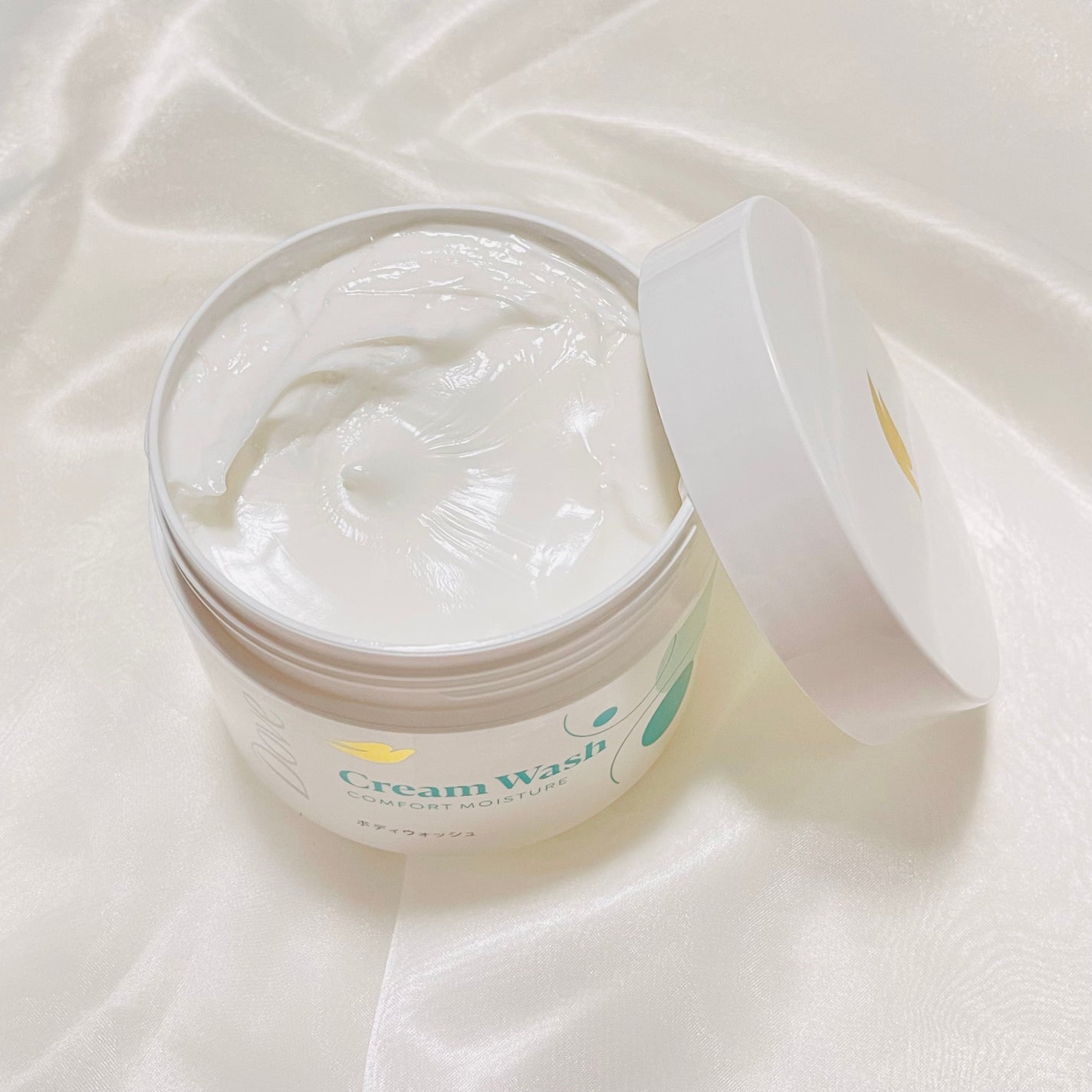 ダヴ クリームボディウォッシュ コンフォートモイスチャー/ダヴ/ボディソープを使ったクチコミ(4枚目)