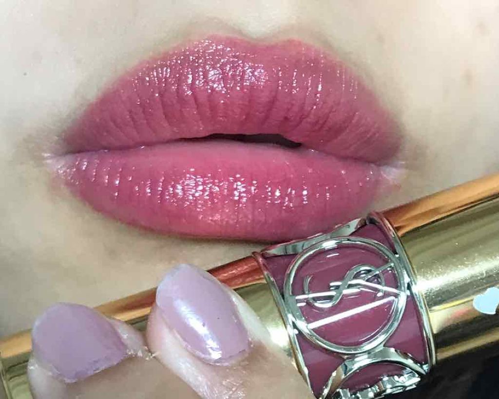 ルージュ ヴォリュプテ シャイン/YVES SAINT LAURENT BEAUTE/口紅を使ったクチコミ（2枚目）