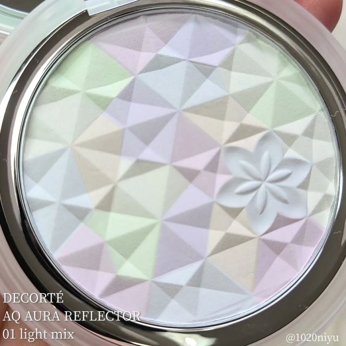 ＡＱ　オーラ リフレクター/DECORTÉ/プレストパウダーを使ったクチコミ（2枚目）