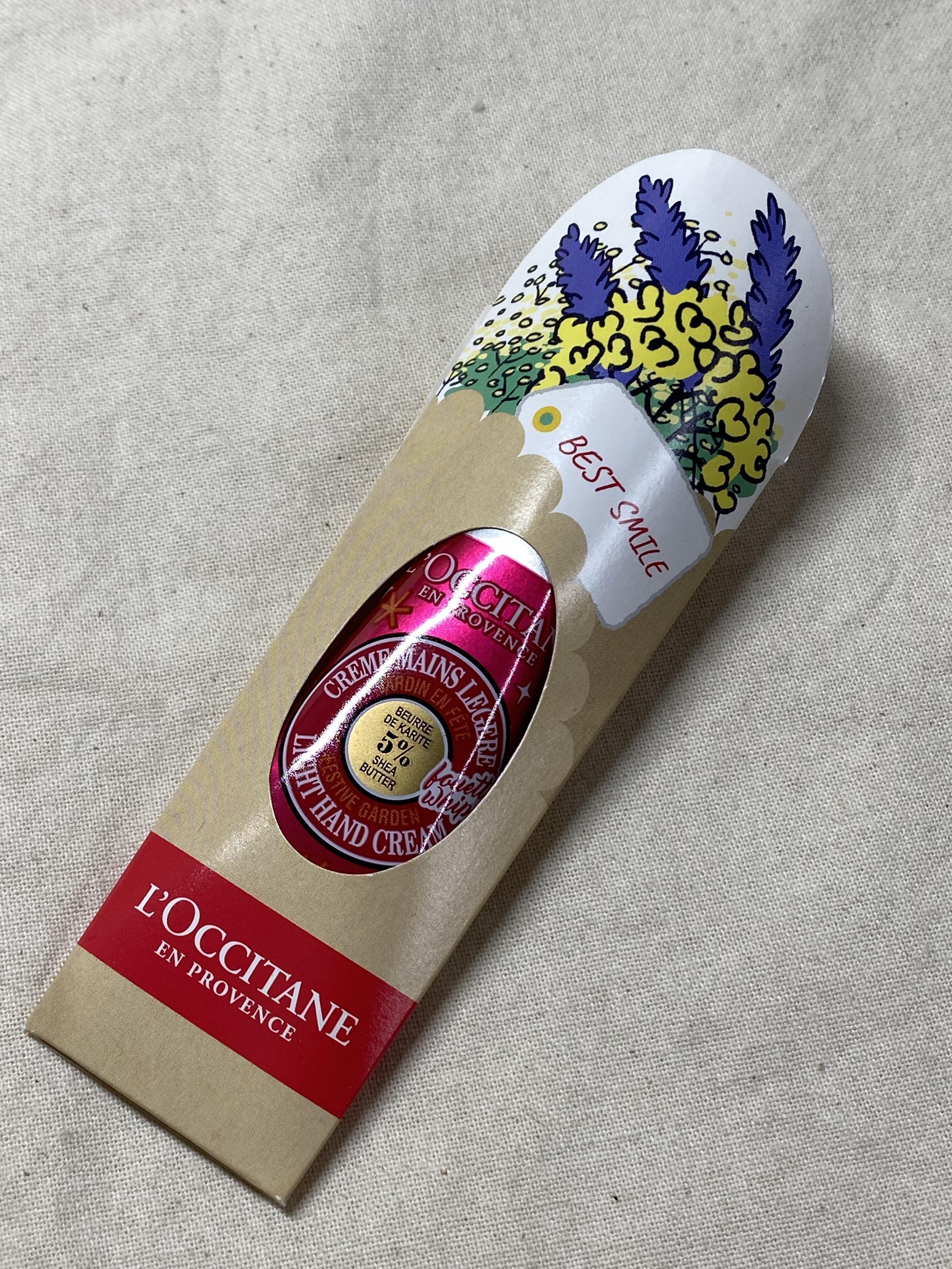 フェスティブガーデン スノーシア ハンドクリーム/L'OCCITANE/ハンドクリームを使ったクチコミ（1枚目）
