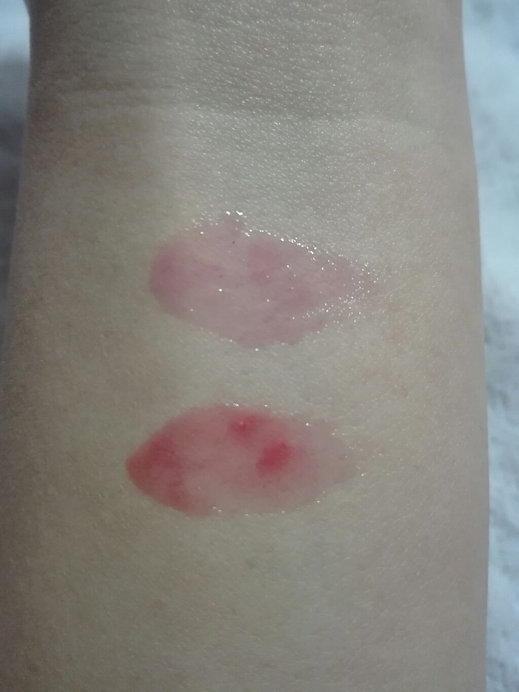 ユイルカレス/ロレアル パリ/リップグロスを使ったクチコミ(2枚目)