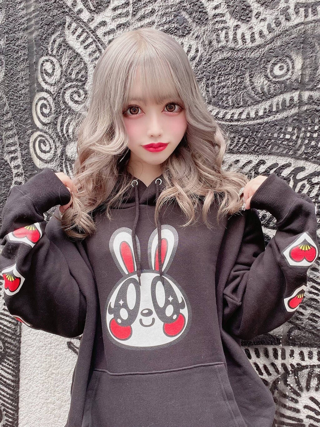 ギャルのトレンド眉毛の形は太め!書き方やおすすめアイブロウコスメ紹介のサムネイル