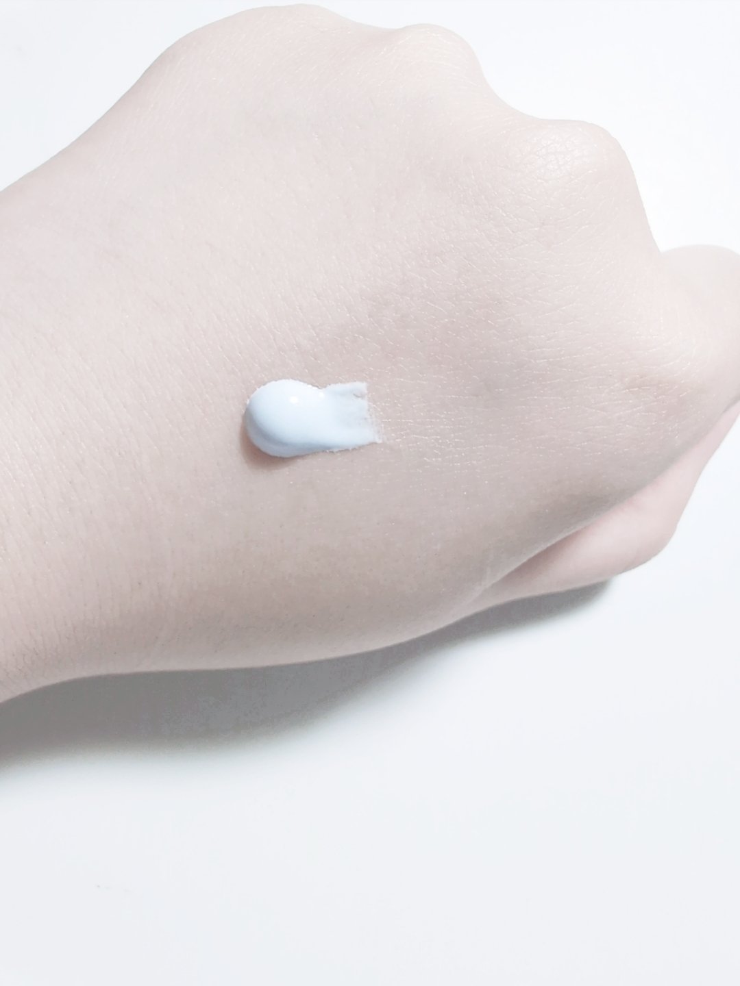 CandyDoll ブライトピュアベースCCのクチコミ「色白肌になりたい人必見🙋‍♀️🥺
CandyDollブライトピュアベースCC
ブルー＋ 限定
.....」（2枚目）