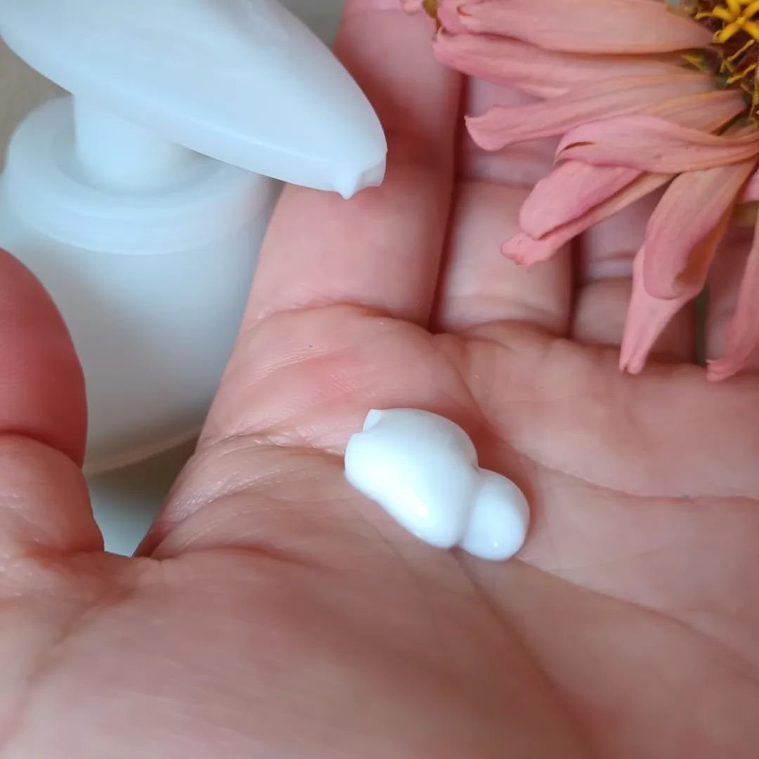 バイブラント ラディアンス　アロマミルク/ジョンソンボディケア/ボディミルクを使ったクチコミ（2枚目）