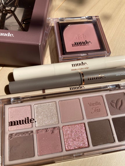 フラッターブラッシャー 04 モーヴノート/mude/パウダーチークの画像