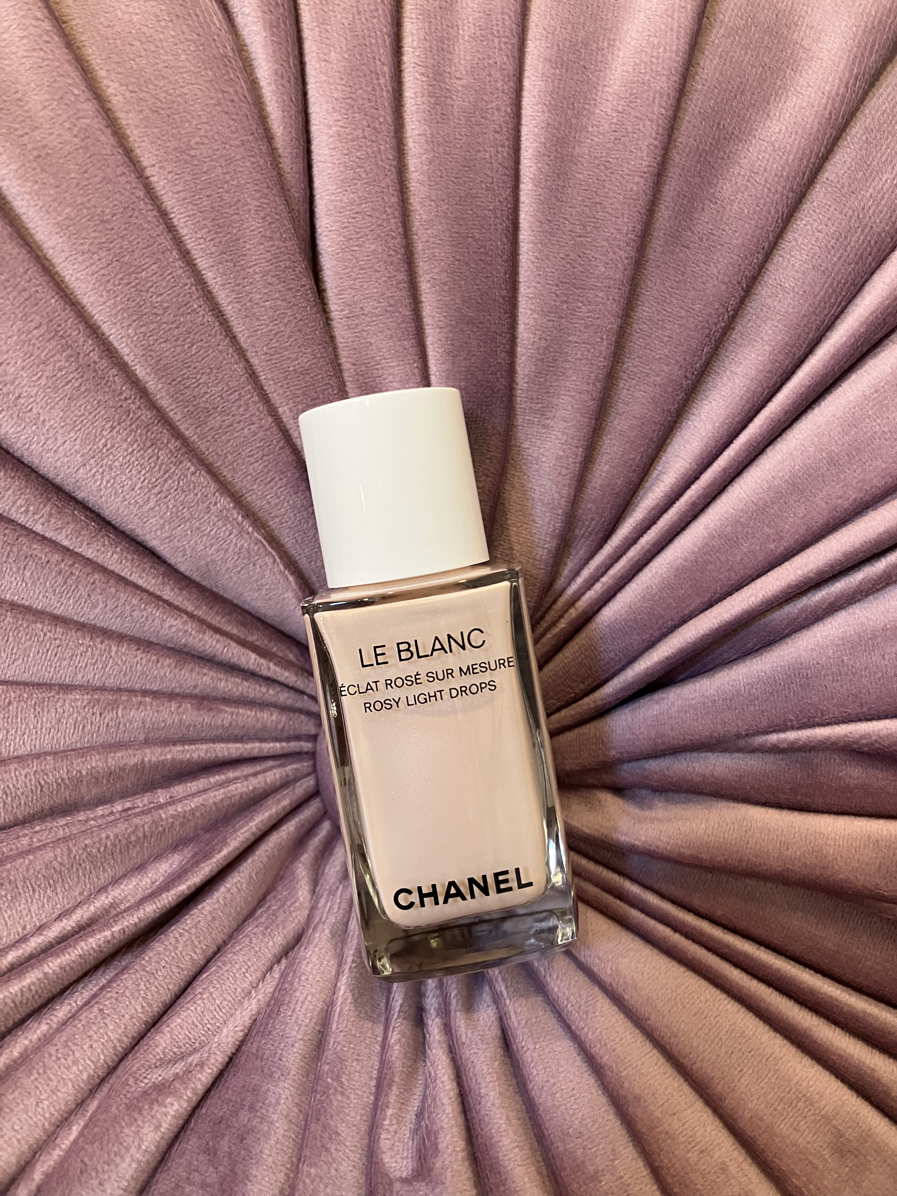 ル ブラン ロージー ドロップス/CHANEL/リキッドハイライトを使ったクチコミ（1枚目）