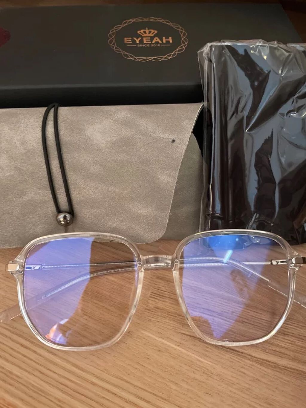 ひとみ on LIPS 「。.。:+*゚゜゚*+:。.。:+*゚゜゚*+:。.。.。:+..」(2枚目)