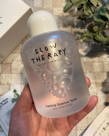 SLOWTHERAPY CM エッセンストナーのクチコミ「100%ユーカリサステナブル🌿
スローセラピー商品/ヴィーガン認証

slow therapy.....」（2枚目）