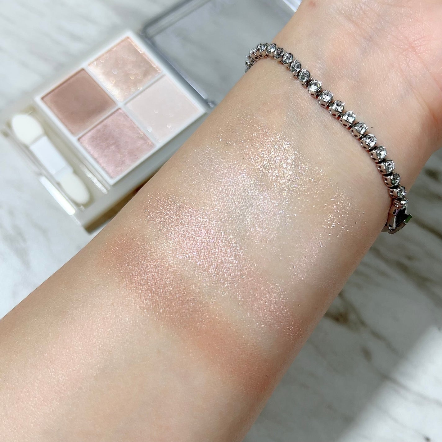 ペールトーンアイシャドウ/CEZANNE/アイシャドウを使ったクチコミ(5枚目)