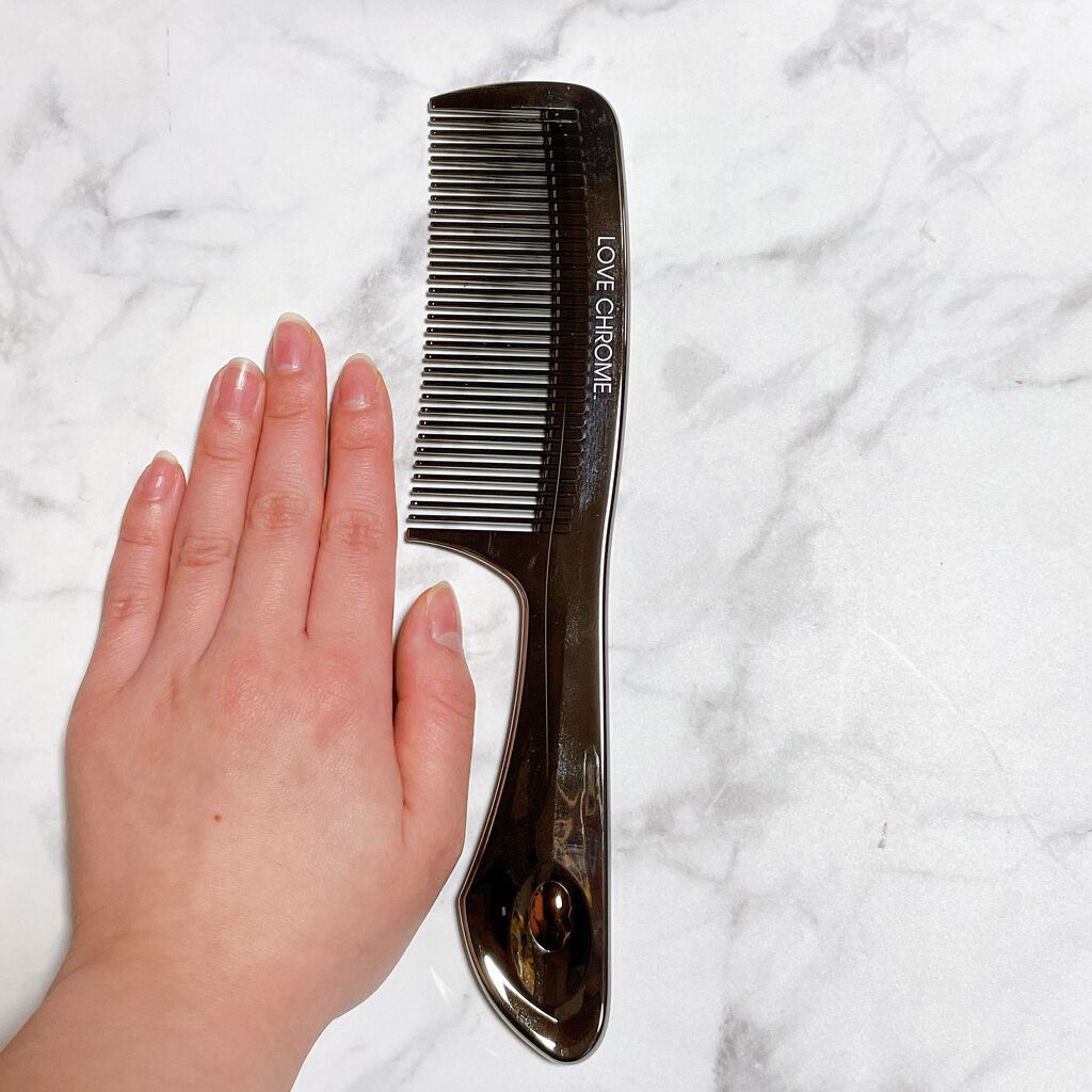 PG ツキ プレミアムブラック/LOVECHROME/ヘアコームを使ったクチコミ(4枚目)