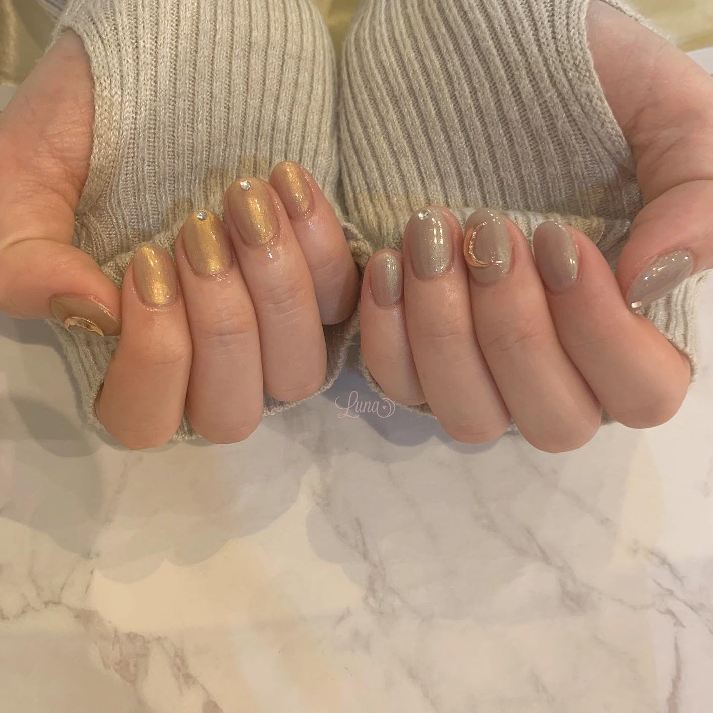 Iuna. Mizuki on LIPS 「.🌙✨#nail#nailstagram#gelnail#ジ..」(2枚目)