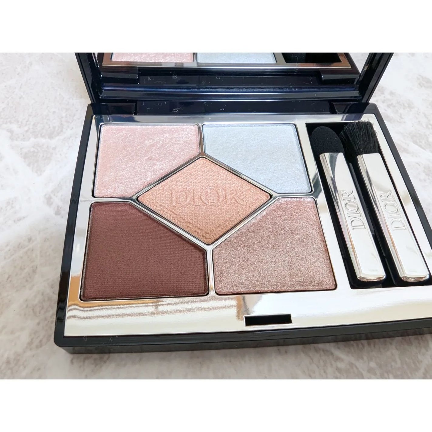 ローズ・パーフェクト/GIVENCHY/リップバームを使ったクチコミ(2枚目)