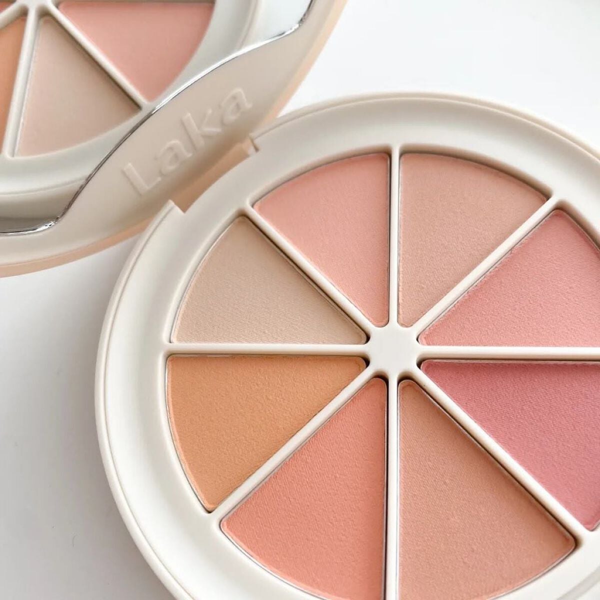 ミドルトーンアイシャドウコレクターパレット/Laka/アイシャドウパレットを使ったクチコミ(1枚目)