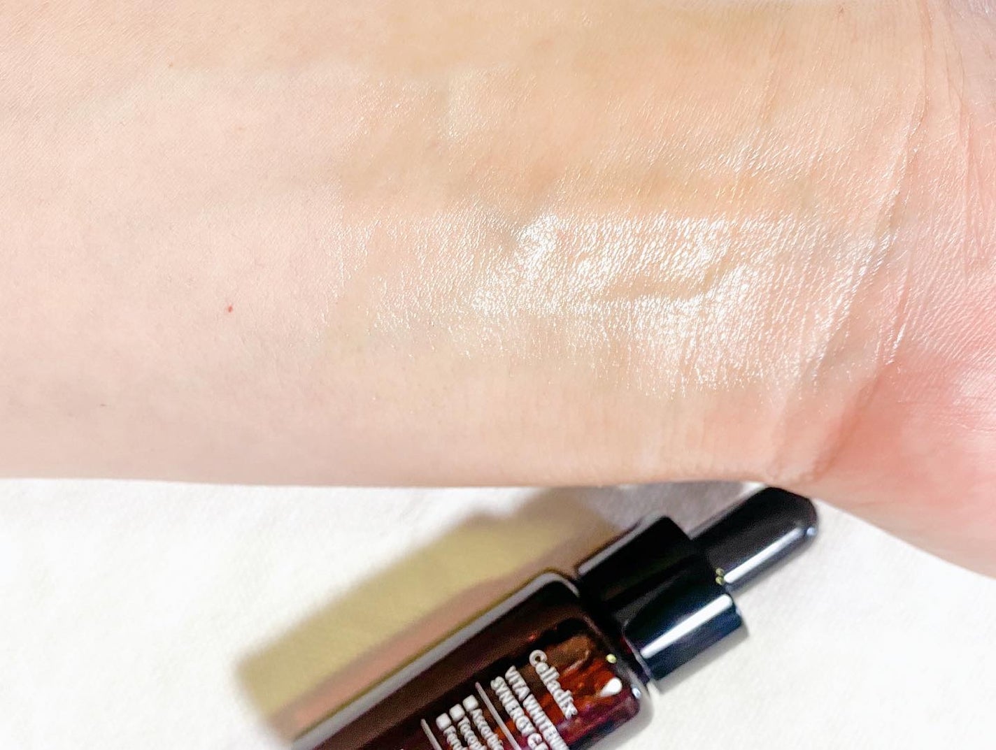 ビタホワイトニングシナジーC.E.F.アンプル/Celladix/美容液を使ったクチコミ(5枚目)