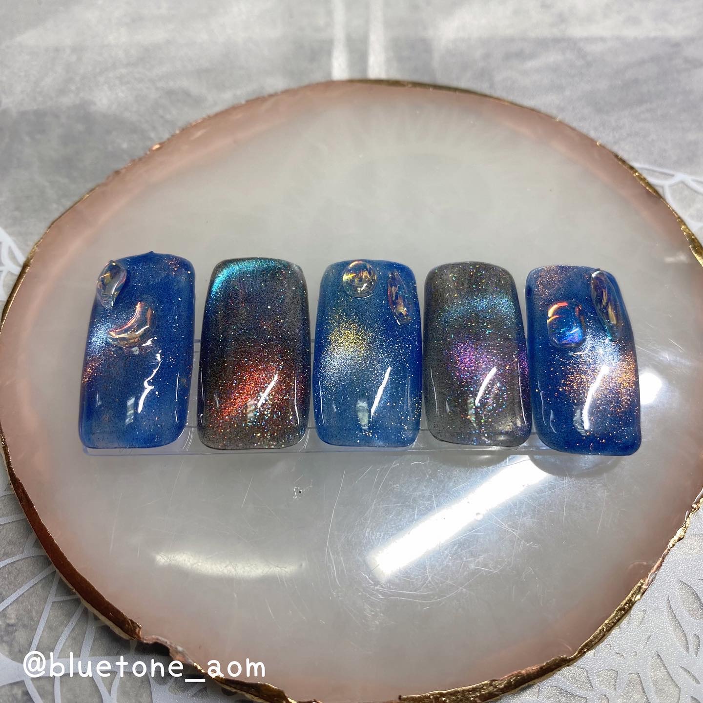 #ネイル,#セルフネイル,#ジェルネイル,#セルフジェルネイル,#マグネットネイル,#ギャラクシーネイル,#宇宙ネイルのネイルデザイン