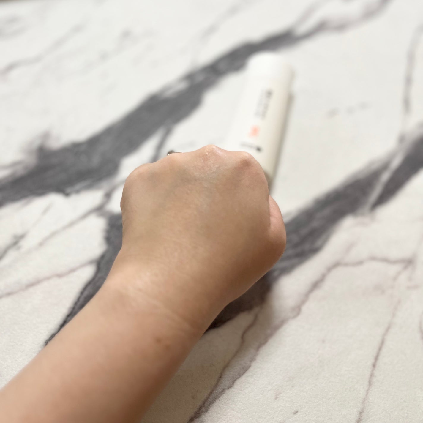 植物から生まれたミツバチUVミルク/アピセラピーコスメティクス/日焼け止めミルクを使ったクチコミ(3枚目)