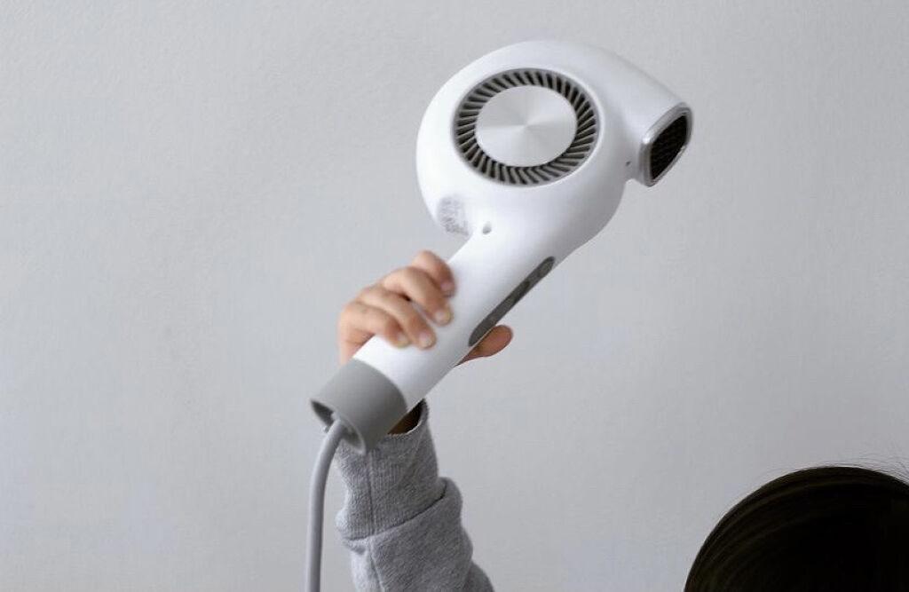 ヘアドライヤー BD-E1/カドークオーラ/ドライヤーを使ったクチコミ（2枚目）