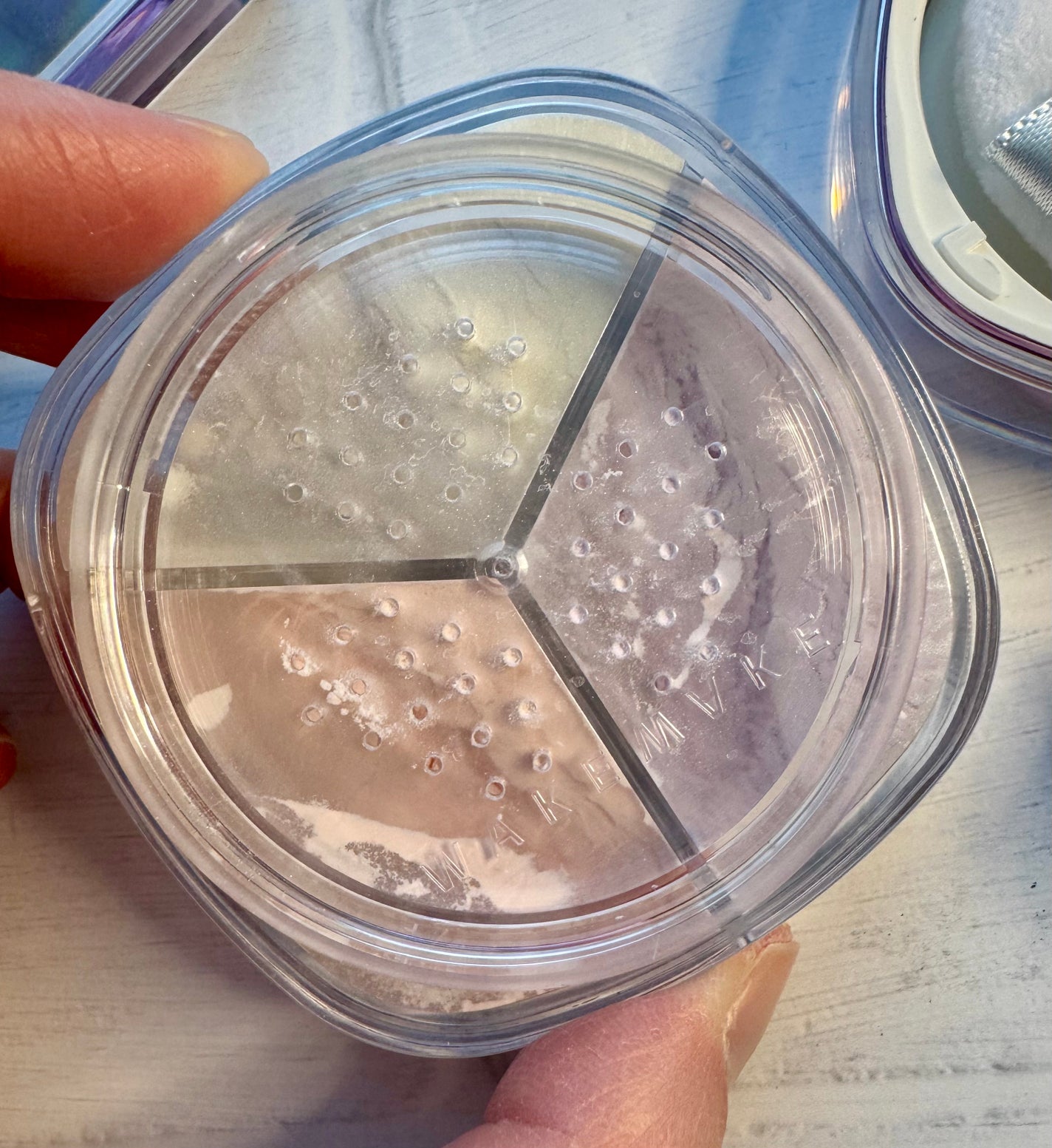 ソフトブラーリングアイパレット/wakemake/アイシャドウパレットを使ったクチコミ(5枚目)