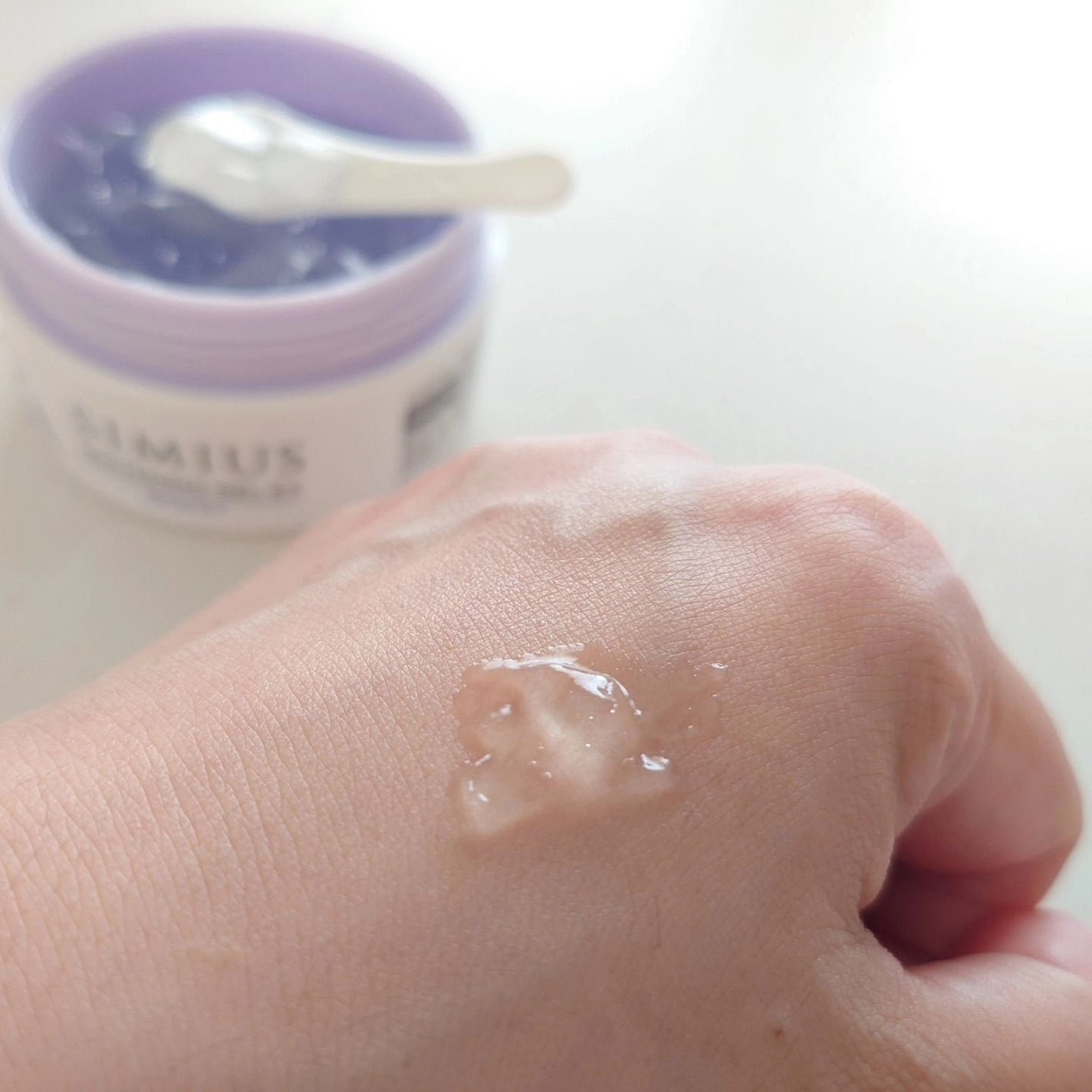 薬用ホワイトニングジェルEX モイスト(しっとり)/シミウス/オールインワン化粧品を使ったクチコミ(3枚目)