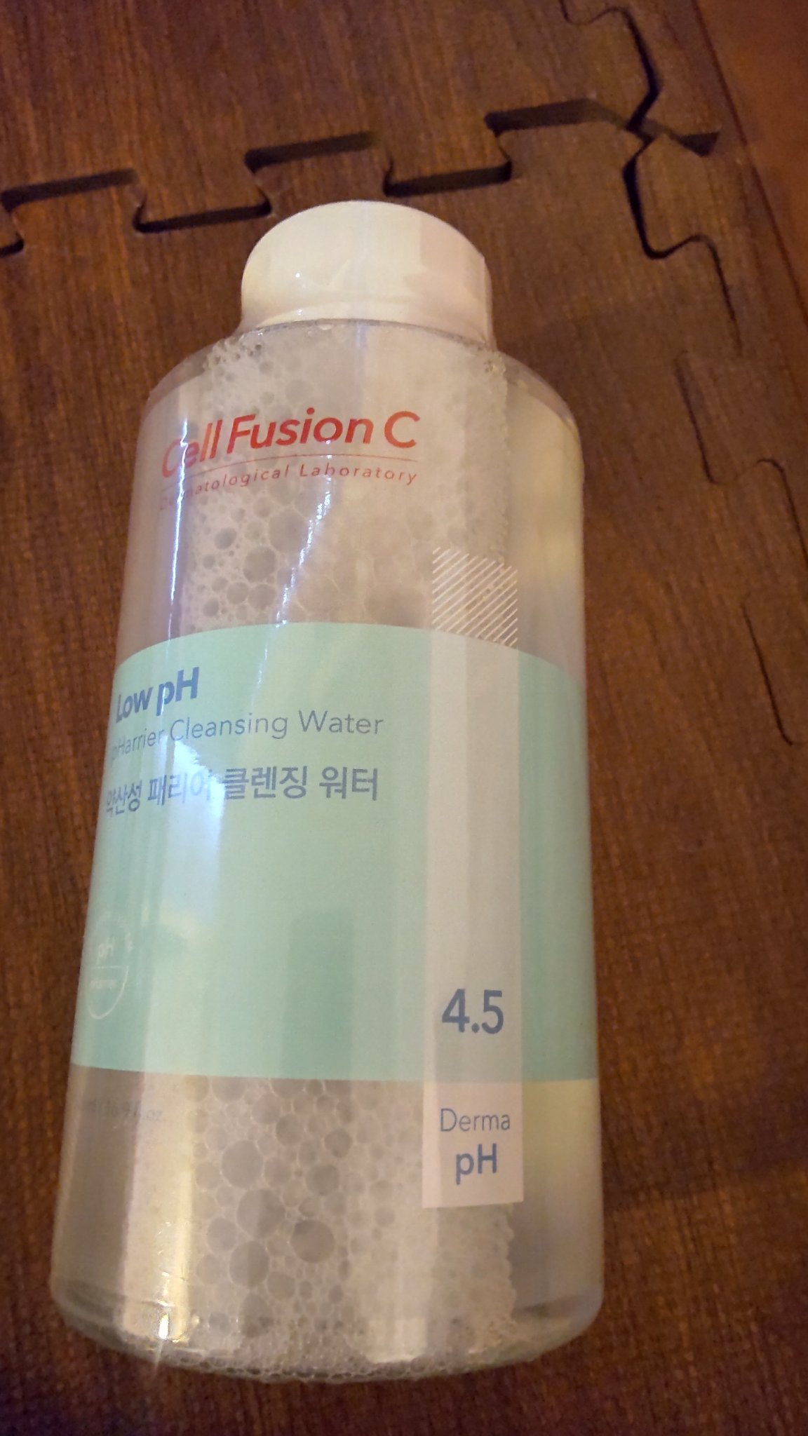 Cell Fusion C(セルフュージョンシー) Low pH pHarrier Cleansing Waterのクチコミ「Cell Fusion C弱酸性ペリアクレンジングウォーター
タイムセールで1000円くらいで.....」（1枚目）