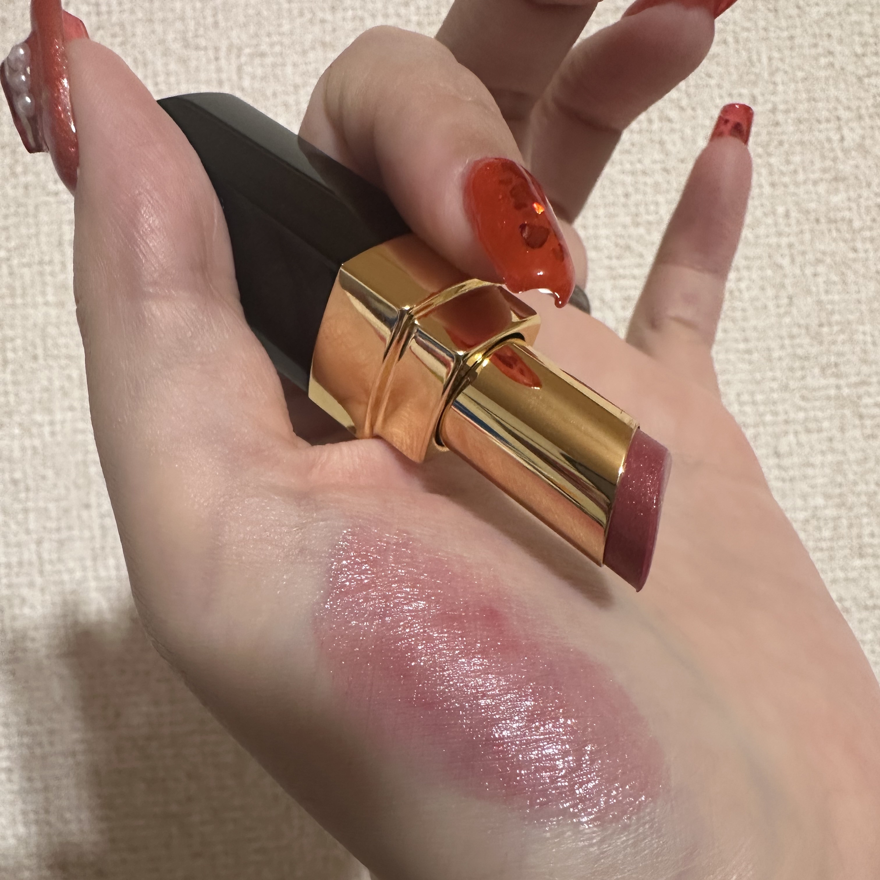 ルージュ ココ フラッシュ 82 ライヴ/CHANEL/口紅を使ったクチコミ（1枚目）