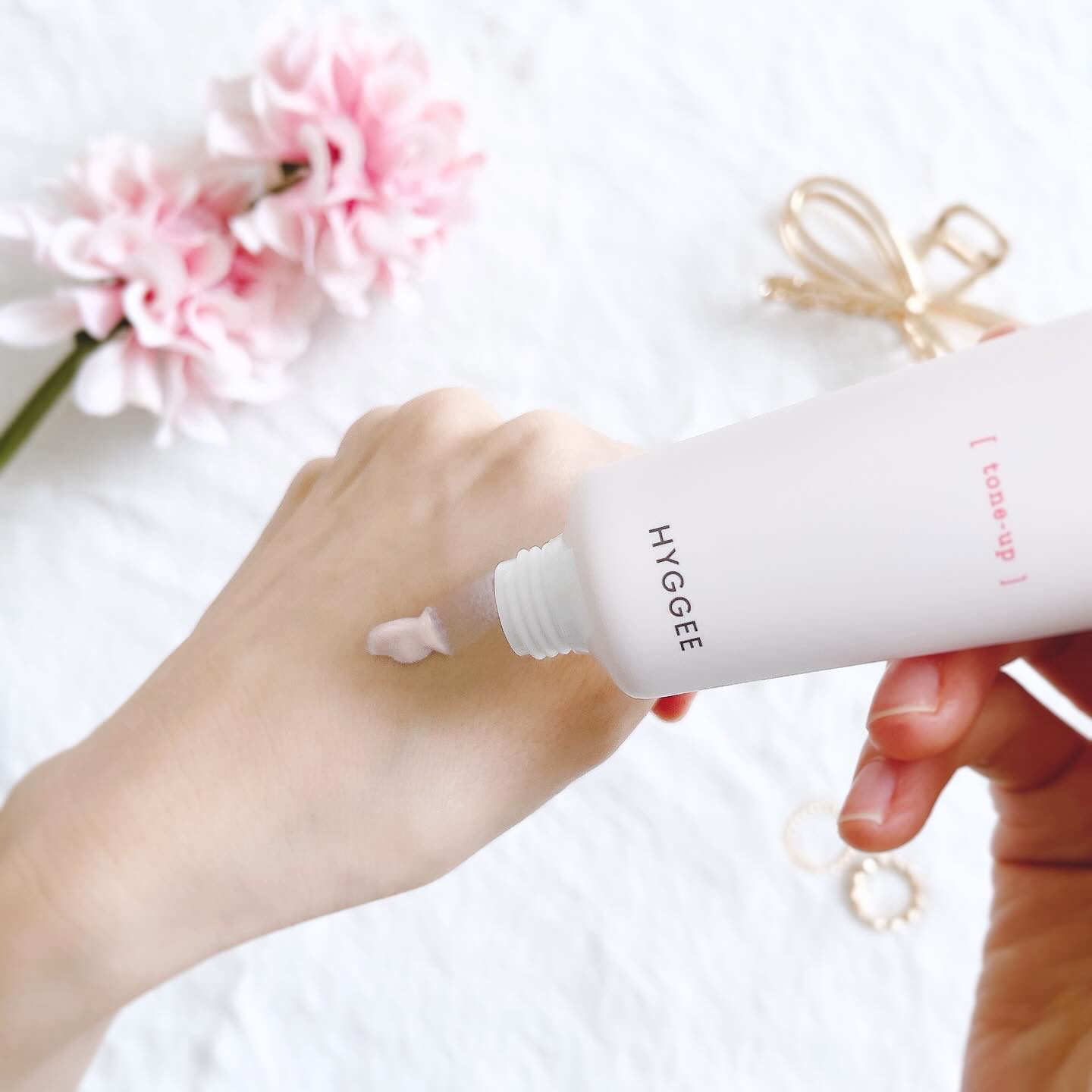 フレッシュヴィーガントーンアップサンクリーム/HYGGEE/日焼け止めクリームを使ったクチコミ（2枚目）