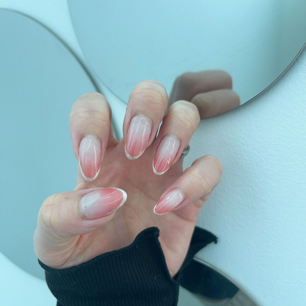 WSPT JAPAN ドラマティックネイルカラーパレットのクチコミ「💅✨

シンプルなくせに
華やかさと品があり素敵な仕上がり✨

#ドラマティックネイルカラーパ.....」（2枚目）