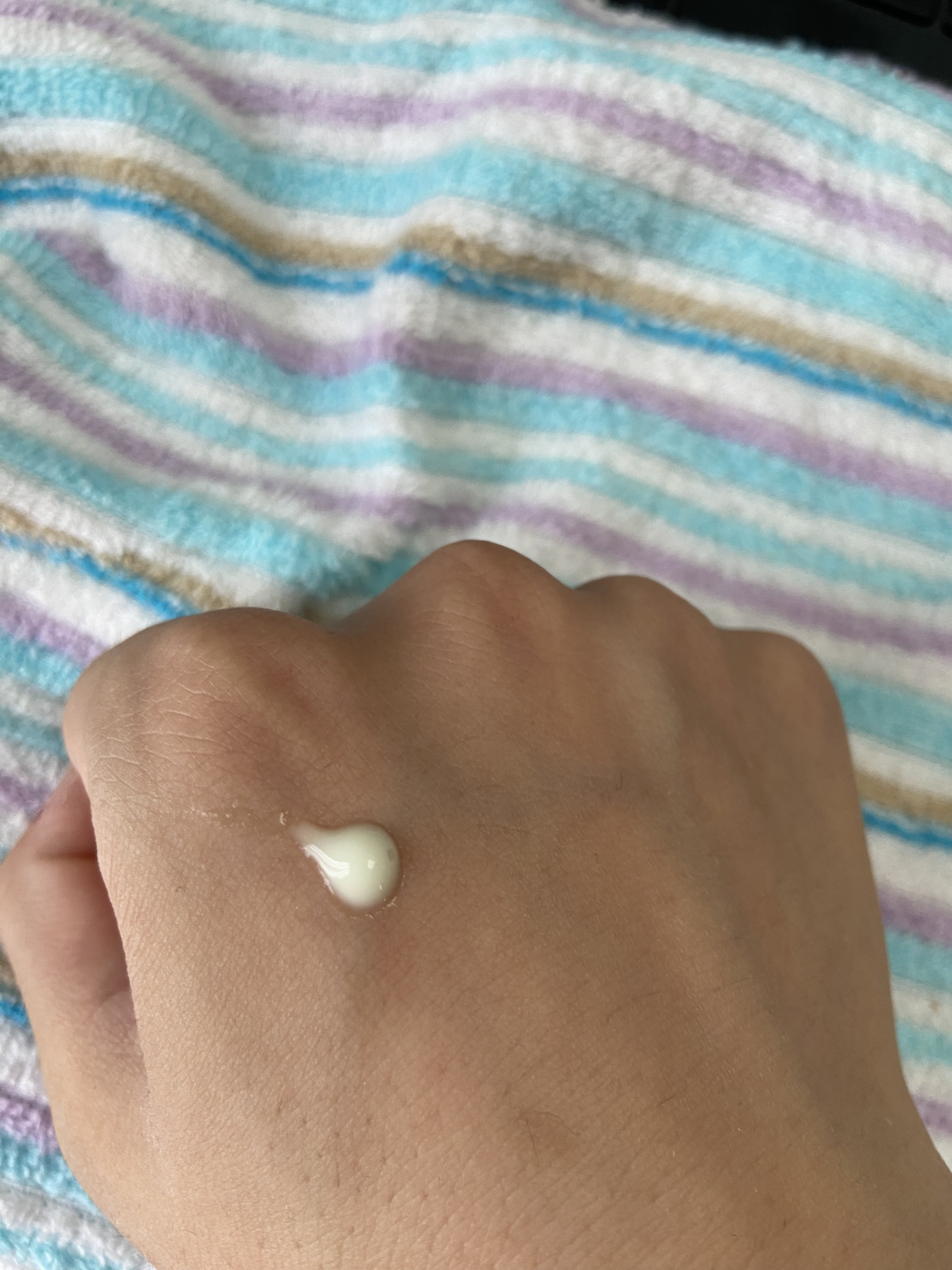 シカレチA エッセンス0.3/VT/美容液を使ったクチコミ（3枚目）