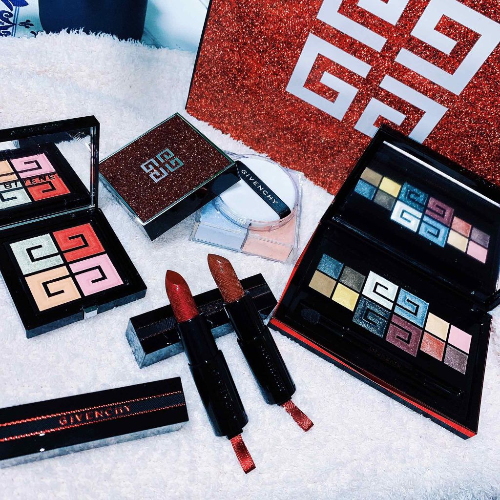 GIVENCHYのクリスマスコレクション 2019﻿
Cross the Red Line💄﻿
﻿ 
赤の魔法を宿してくれるコスメという事で﻿
開けた瞬間から心が掴まれて大変…﻿
GIVENCHYが真っ赤にギラギラ﻿
わたしの大好きなイメ