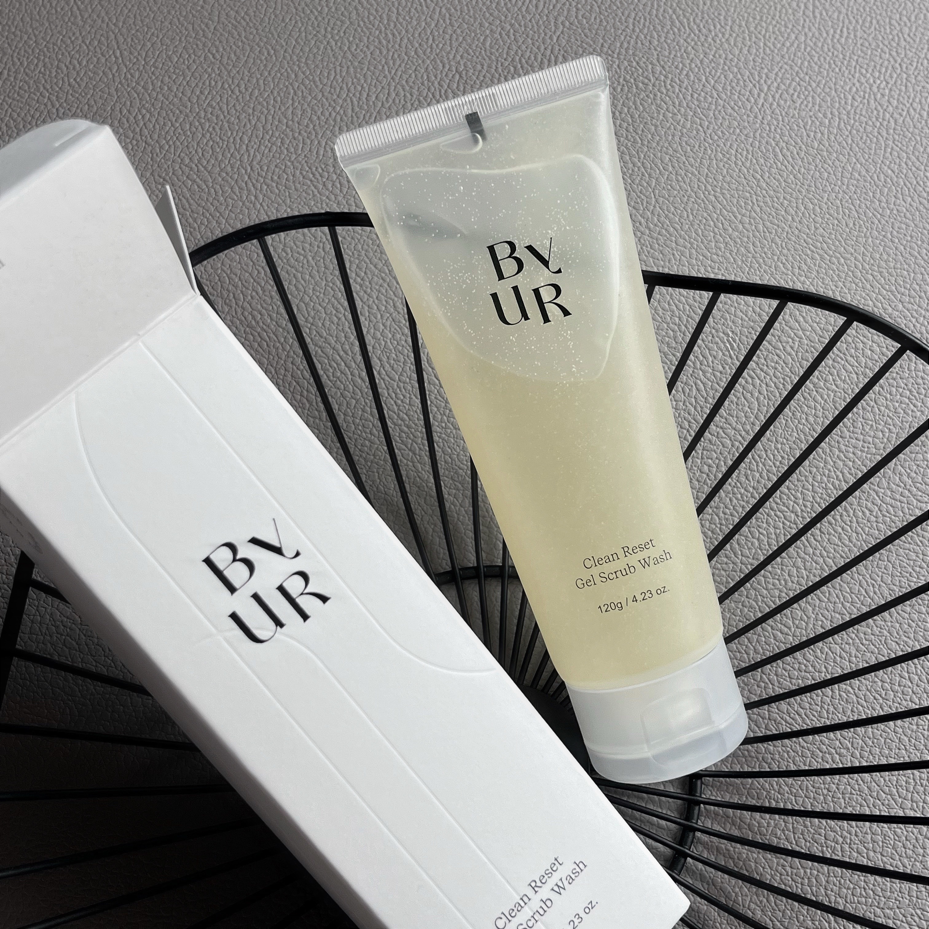 クリーンリセット ジェルスクラブウォッシュ/ByUR/その他洗顔料を使ったクチコミ（2枚目）