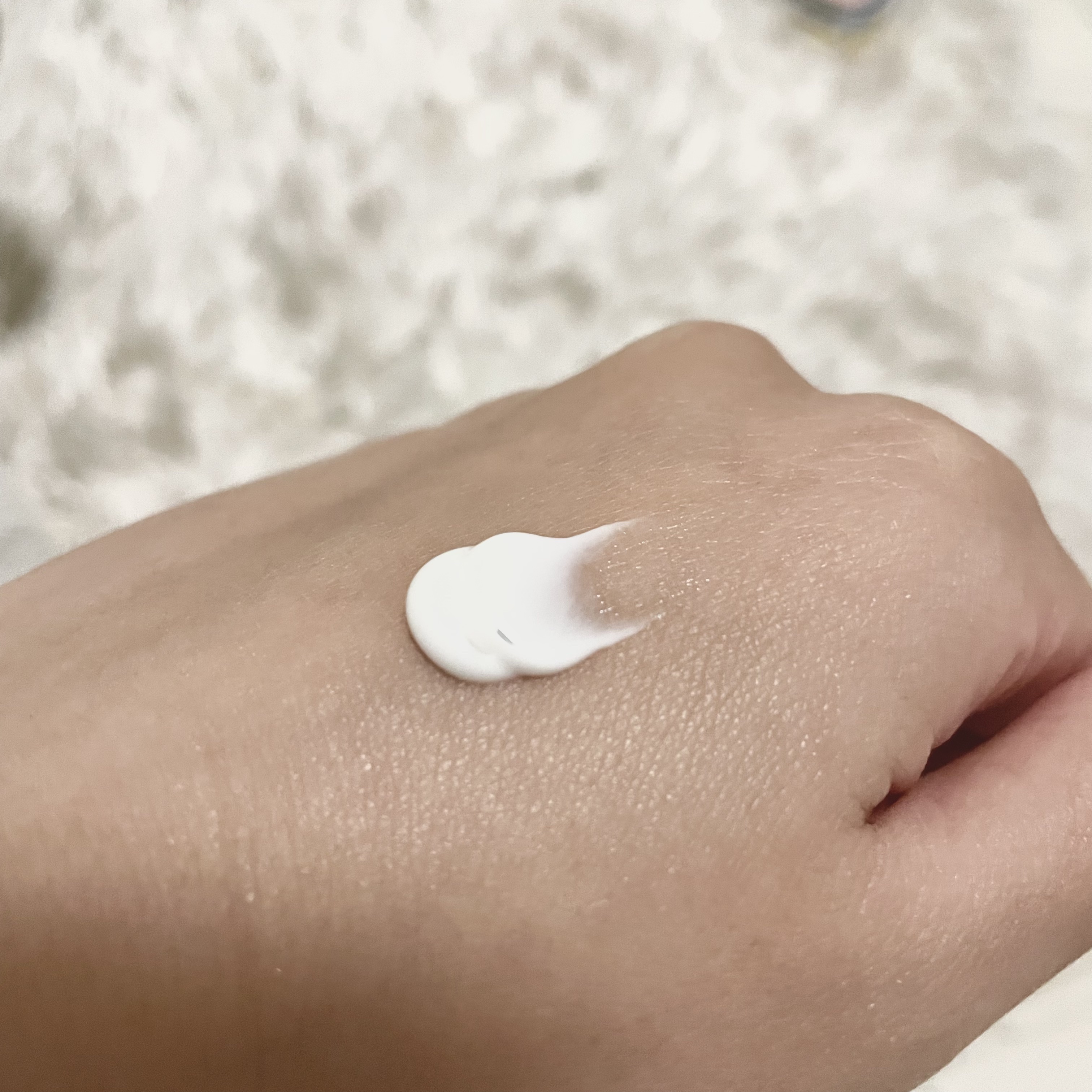 バウム アロマティック ハンドクリーム n　ウッドランド ウインズ/BAUM/ハンドクリームを使ったクチコミ（2枚目）