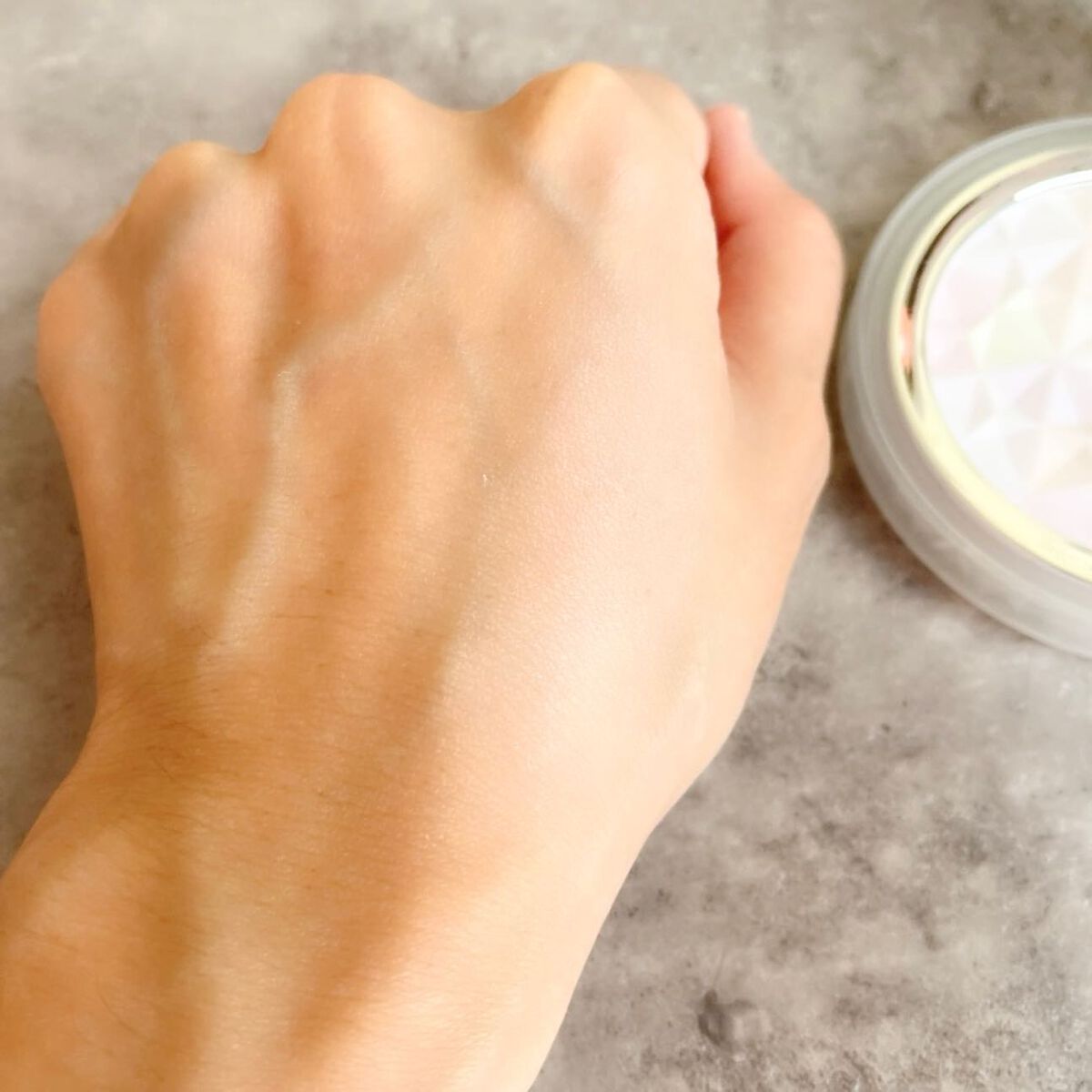 AQ オーラ リフレクター/DECORTÉ/プレストパウダーを使ったクチコミ(5枚目)