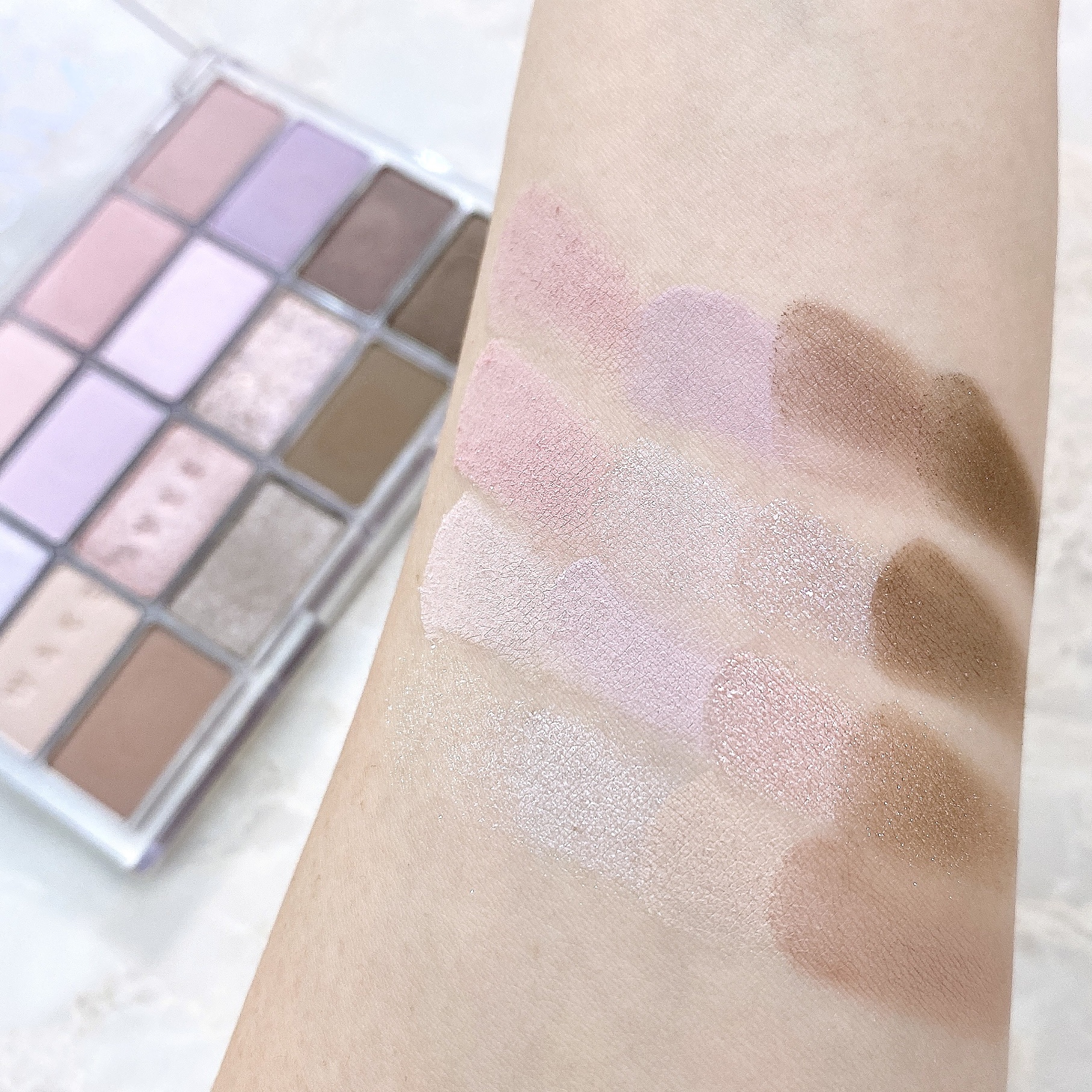 ソフトブラーリングアイパレット/wakemake/アイシャドウパレットを使ったクチコミ（3枚目）