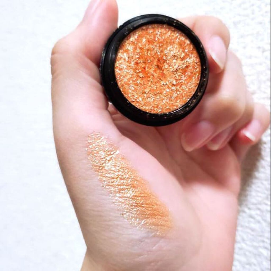 セルフィーフィックスピグメント 02 フォローミー/Witch's Pouch/単色アイシャドウを使ったクチコミ（2枚目）